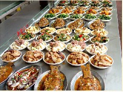 挑選江門飯?zhí)贸邪厩耙粢饽男﹩栴}呢？